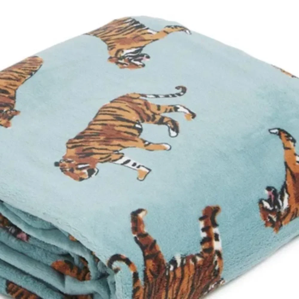 VERA BRADLEY Teal Bali Tigers Essential Throw Blanket in Fleece